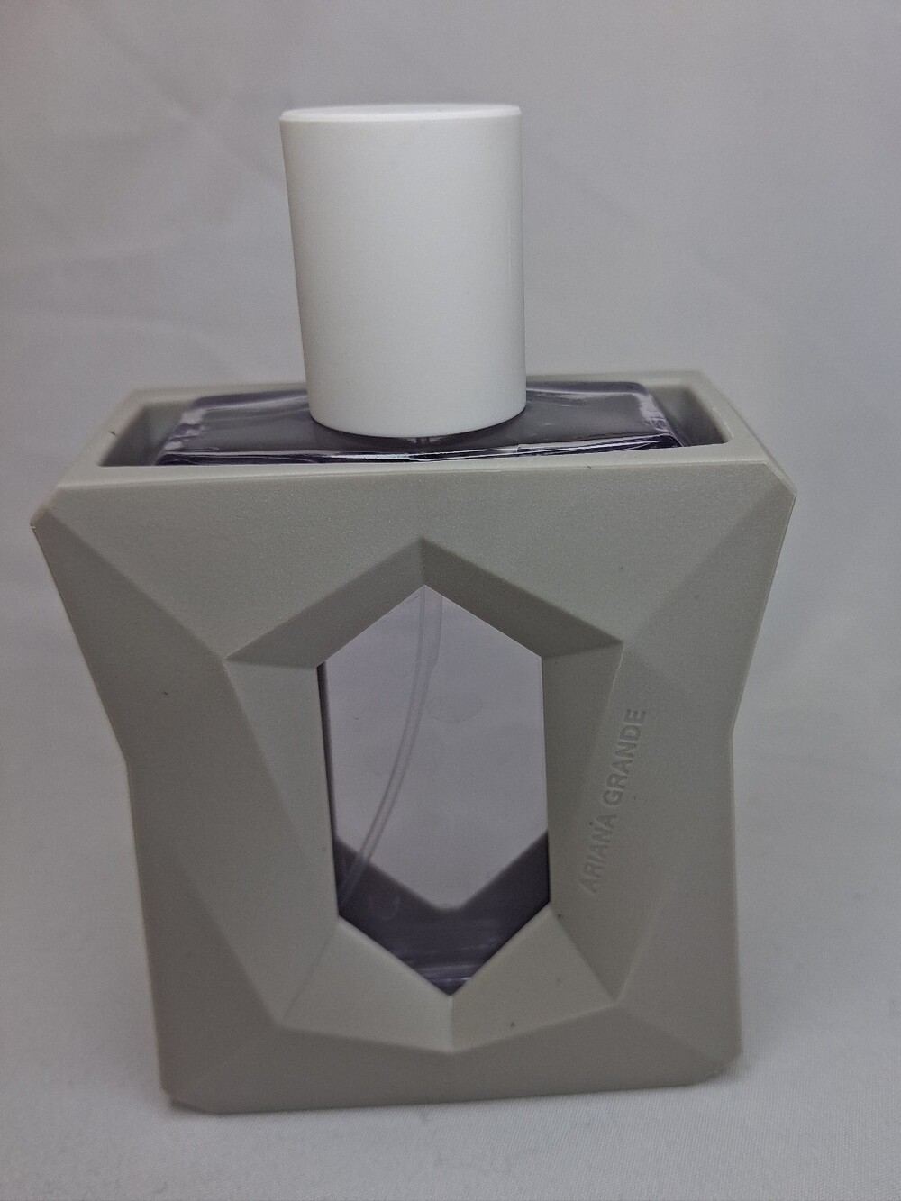 Ariana Grande "God Is A Woman" 50 ML